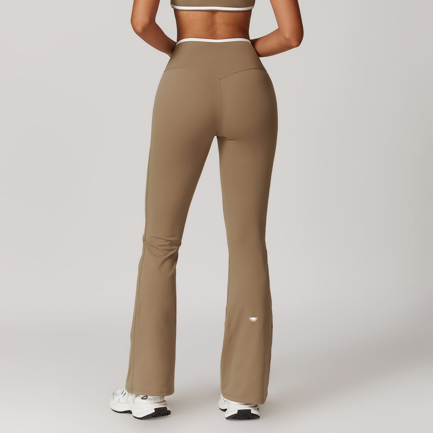 Contour Sculpt Flared Leggings in Latte
