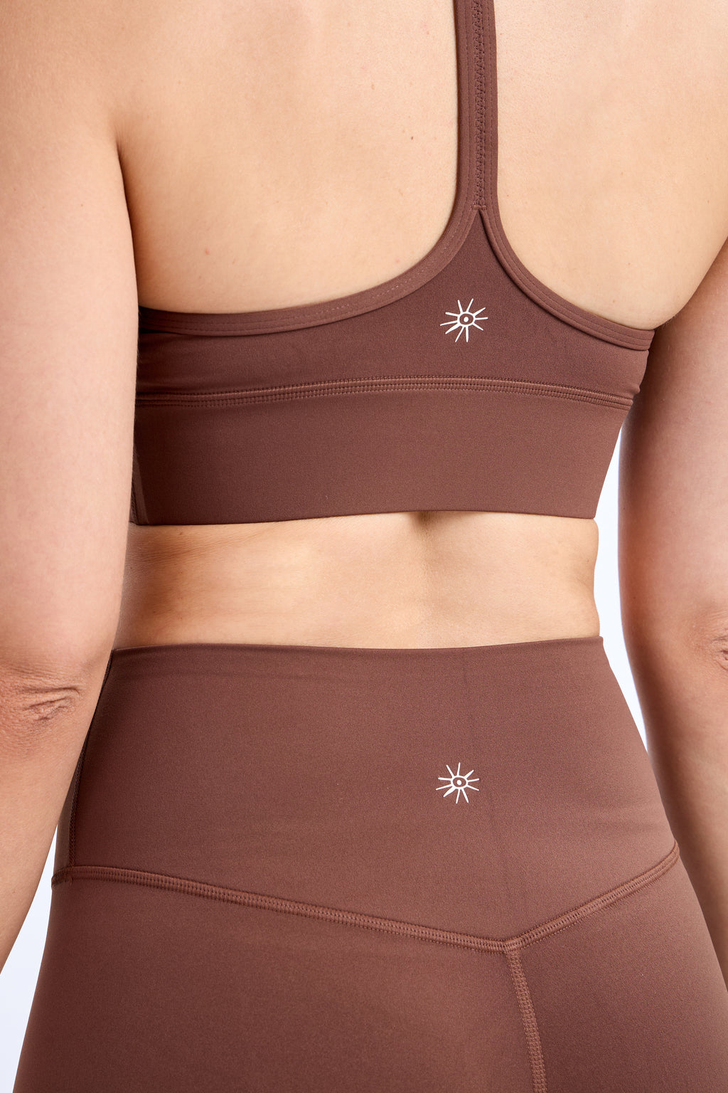 Scoop Sports Bra in Mocha